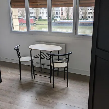 Centre-ville 2 Apartment *